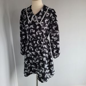 Suzy Shier floral dress Size S/M